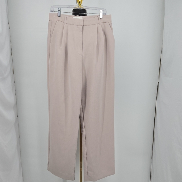 Abercrombie and Fitch Beige Pleated Trousers Wide Leg High Waist Size 31/12L - Picture 1 of 7